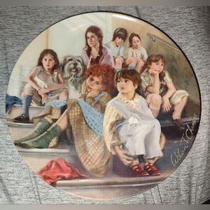 Annie Decorative Plate
